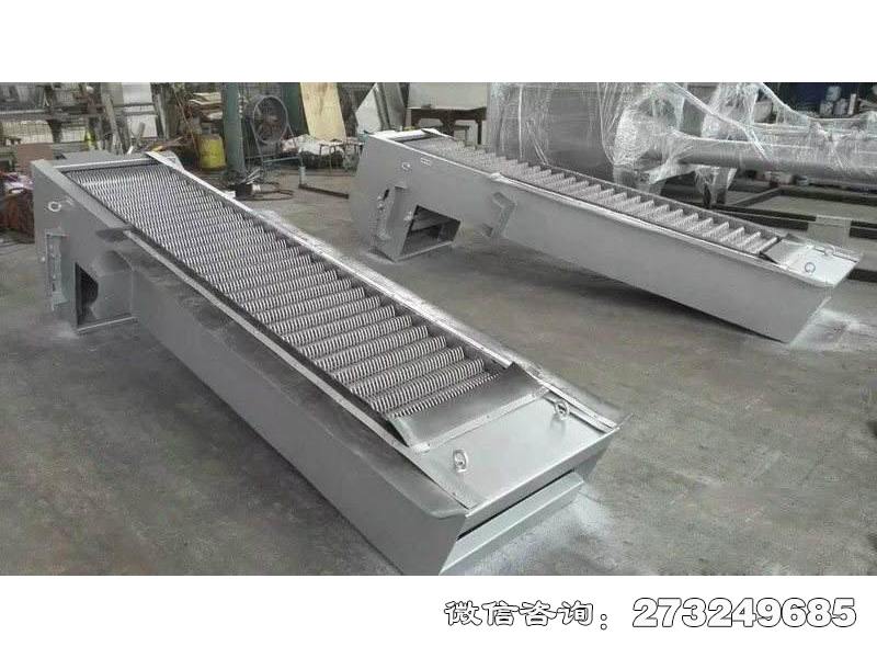 興安縣回轉(zhuǎn)式耙齒清污機(jī)